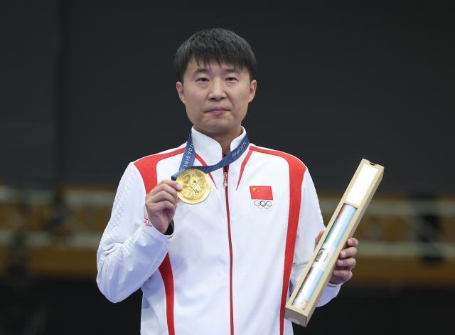 角球統計-三朝元老李越宏巴黎圆梦，15年坚持终获回报